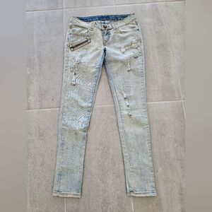 South Pole Skinny zipper accent Jeans in size 27